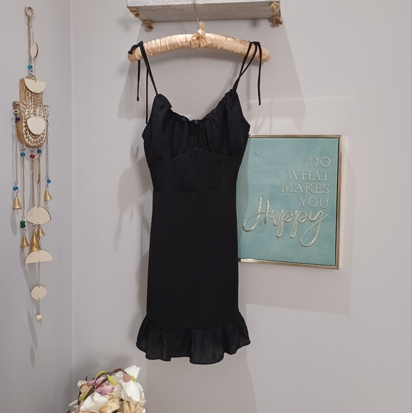 ⭐️HostPic⭐️Esther dress ReformationStyles - Picture 8 of 12